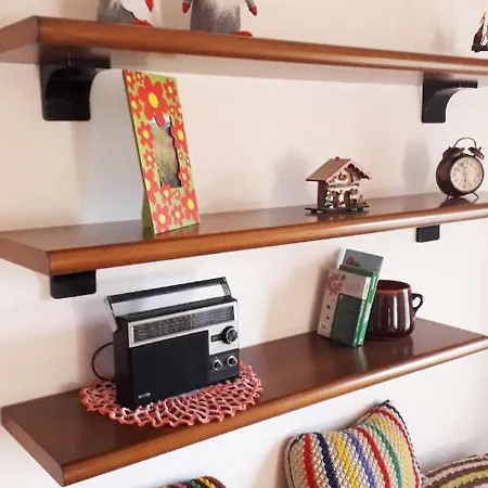 Apartment Con 2 *